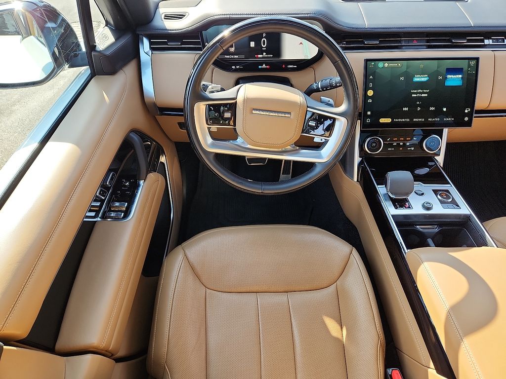 Thumbnail: 2023 Land Rover Range Rover - 11