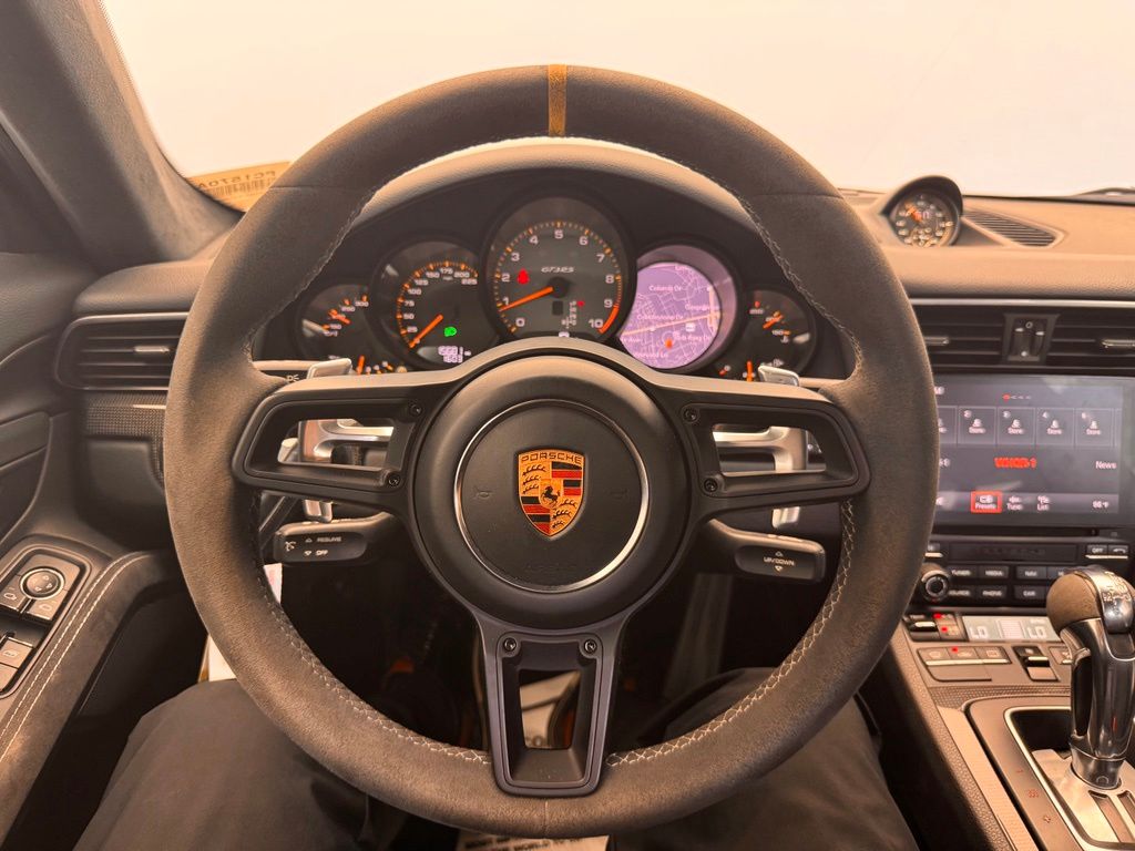 Thumbnail: 2019 Porsche 911 - 11