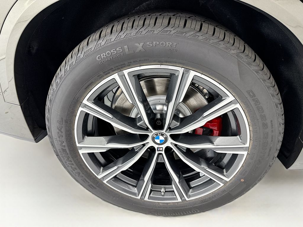 Thumbnail: 2026 BMW X5 - 32