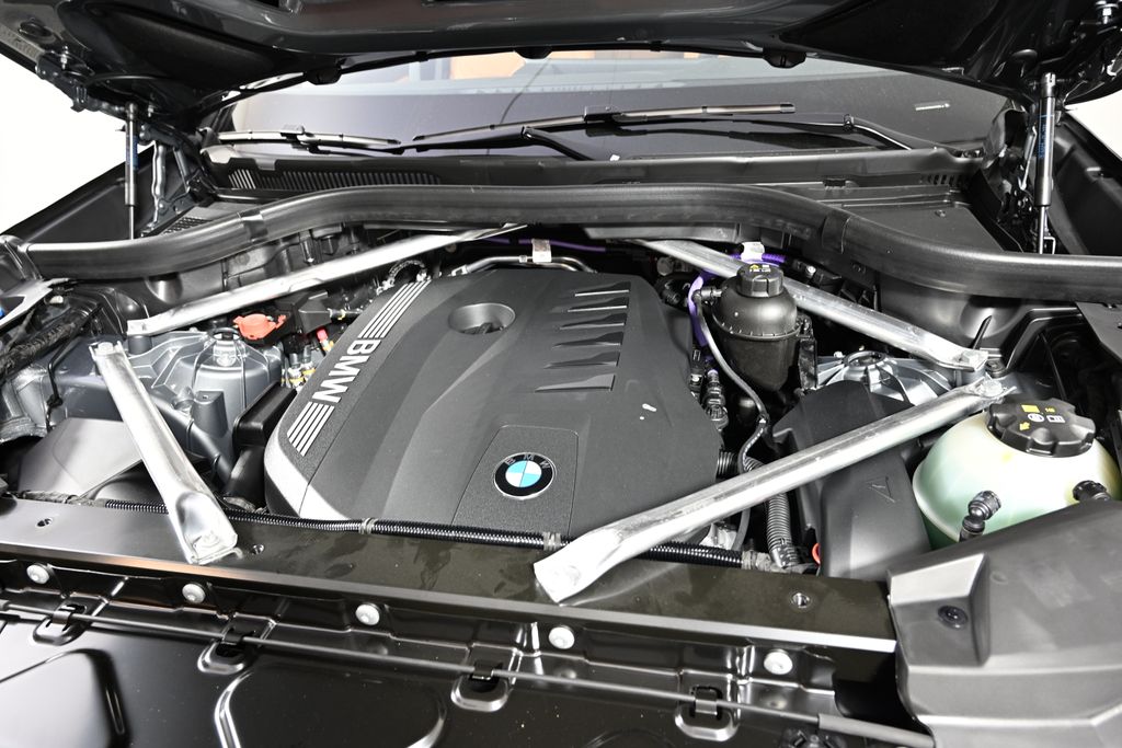 Thumbnail: 2026 BMW X5 - 27