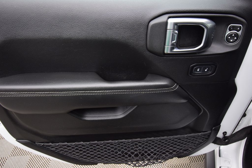 used 2023 Jeep Gladiator car, priced at $29,000