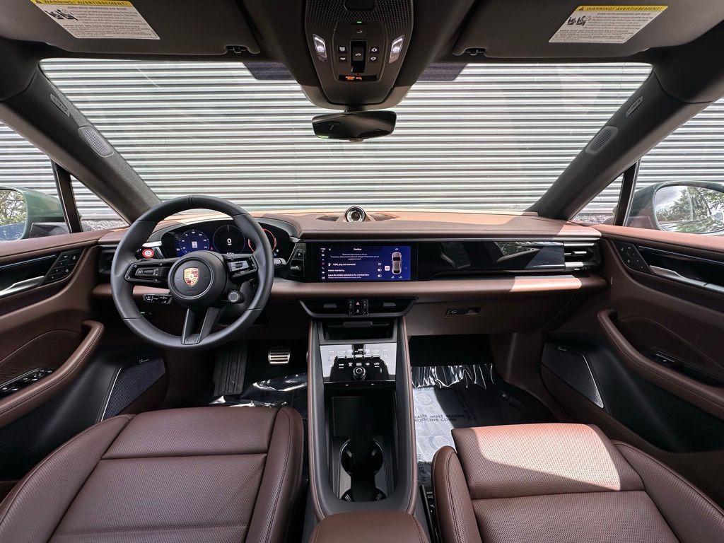 Thumbnail: 2025 Porsche Macan - 6