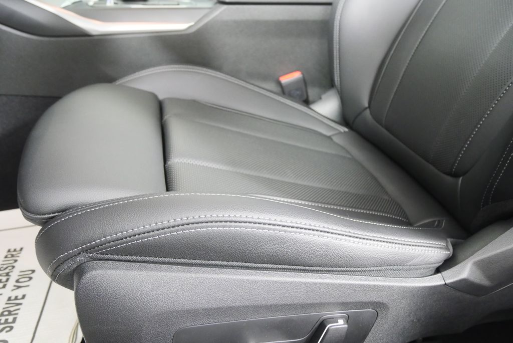 Thumbnail: 2025 BMW 2 Series - 9