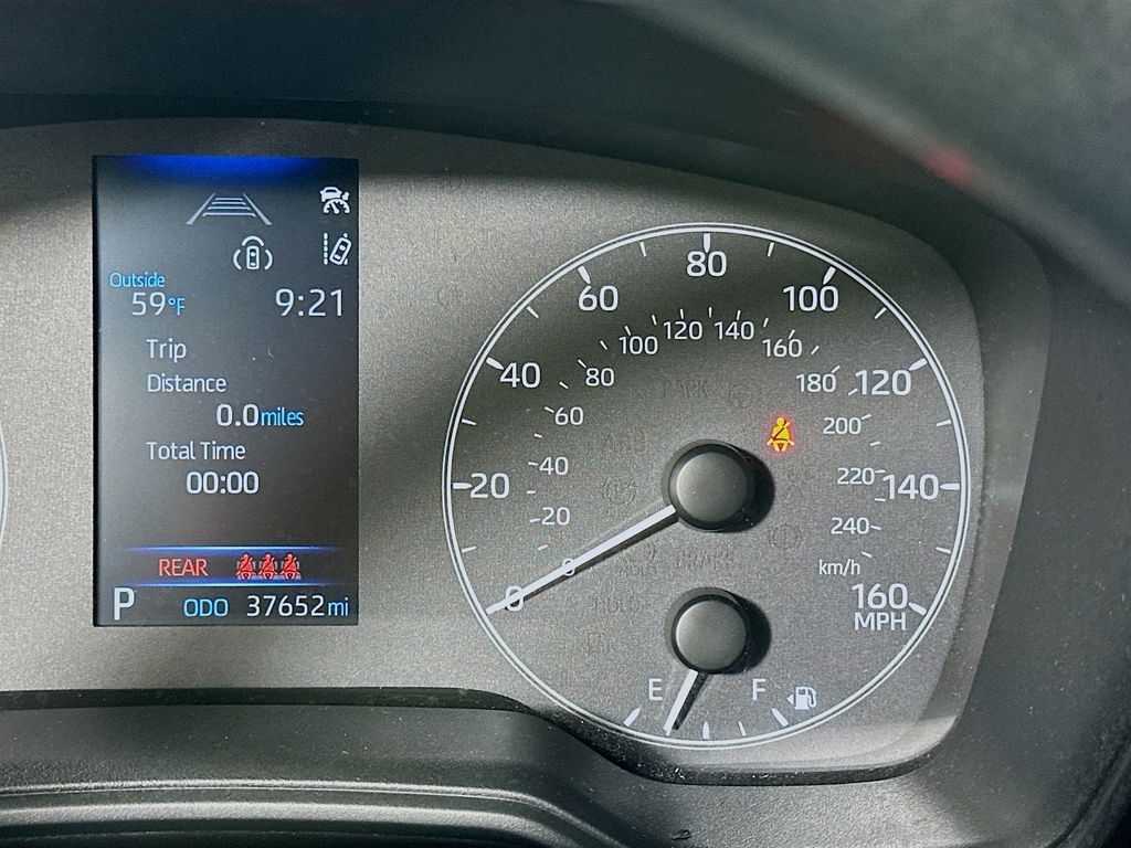 Thumbnail: 2024 Toyota Corolla - 12