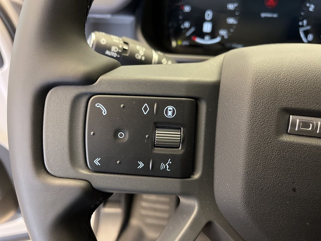 Thumbnail: 2026 Land Rover Defender - 14