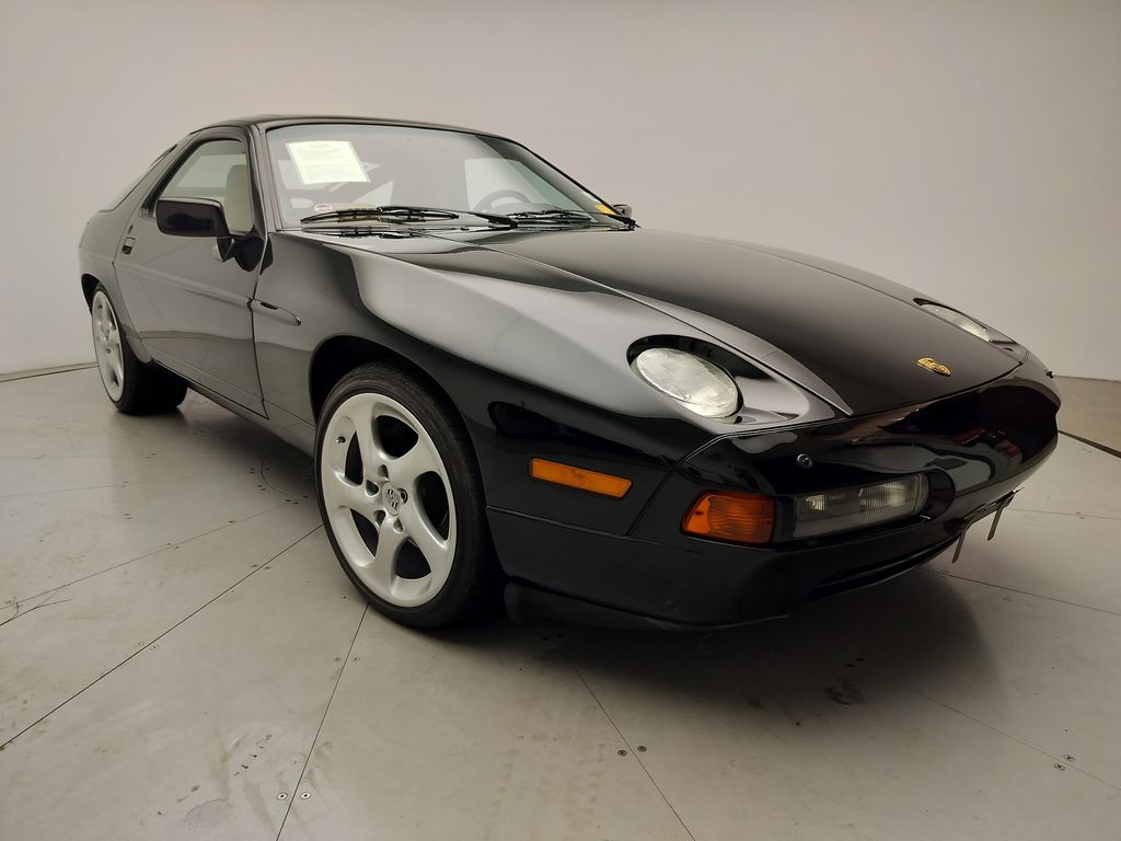 Thumbnail: 1988 Porsche 928 - 23