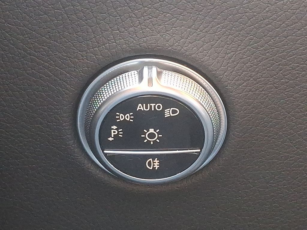2024 Mercedes-Benz GLC 300 23