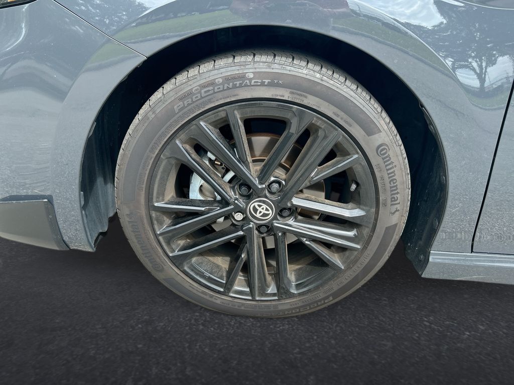 Thumbnail: 2025 Toyota Camry - 10