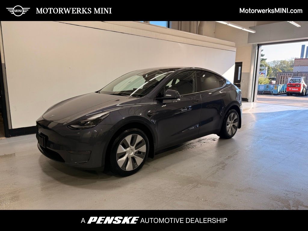Thumbnail: 2023 Tesla Model Y - 1