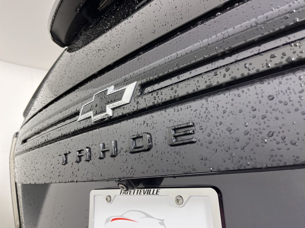 Thumbnail: 2023 Chevrolet Tahoe - 3