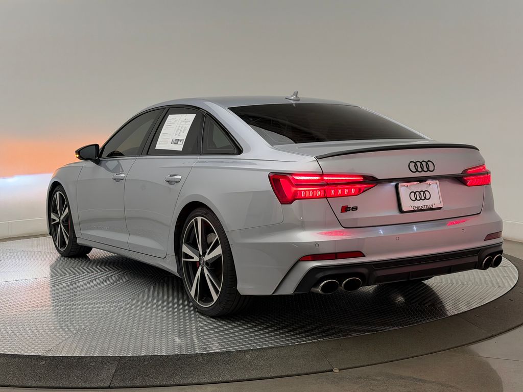Thumbnail: 2022 Audi S6 - 7