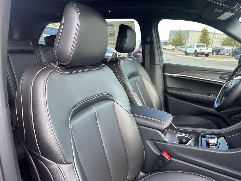 New Car 2025 Jeep Grand Cherokee  Limited For Sale Under $50,000 In Austin, Texas