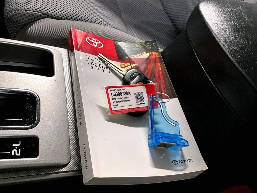 2013 Toyota Tacoma — photo 28