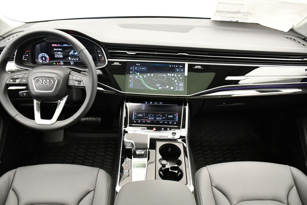 Thumbnail: 2025 Audi Q7 - 20