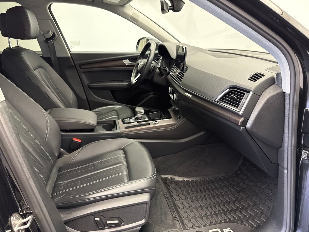 Thumbnail: 2023 Audi Q5 - 26