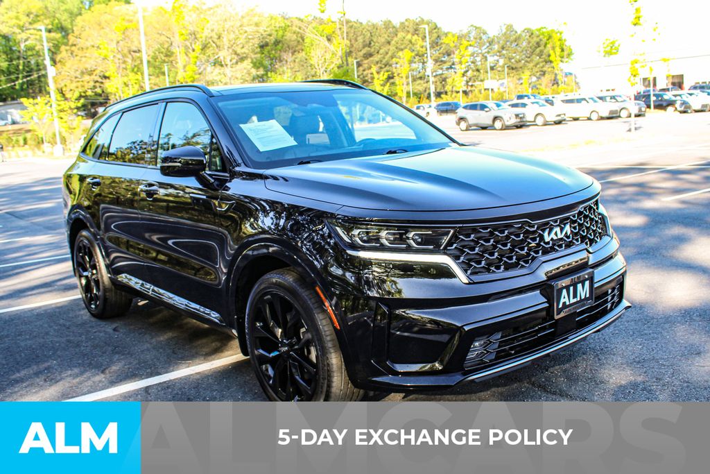 Used 2022 Black Kia SX image 3