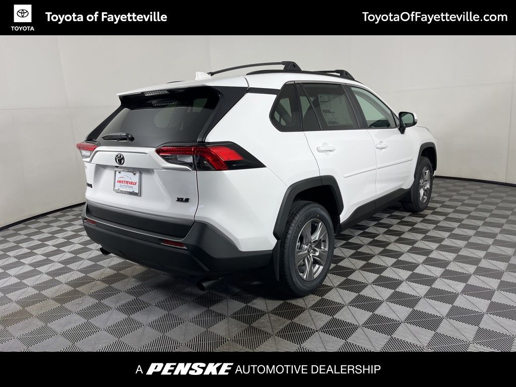 Thumbnail: 2025 Toyota RAV4 - 5