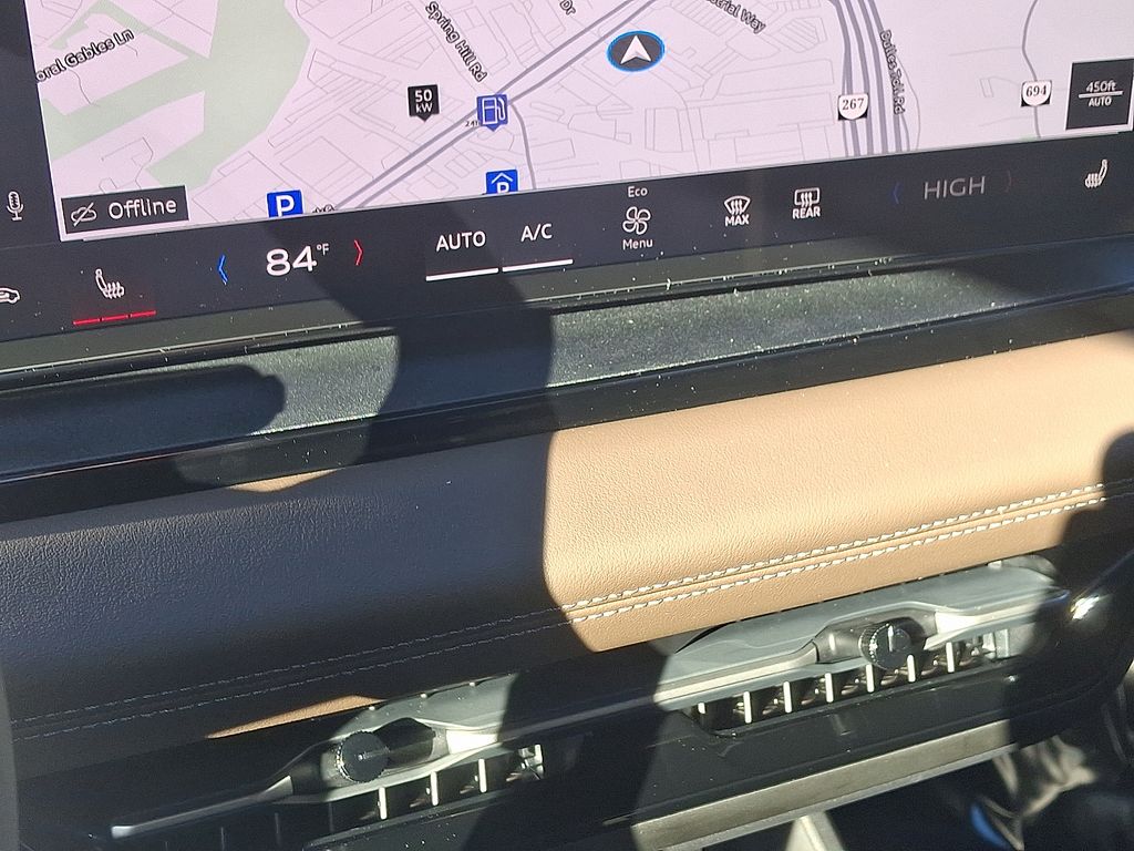 Thumbnail: 2025 Audi Q6 e-tron - 15