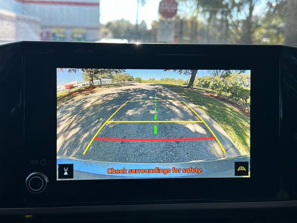 Thumbnail: 2025 Toyota Camry - 24