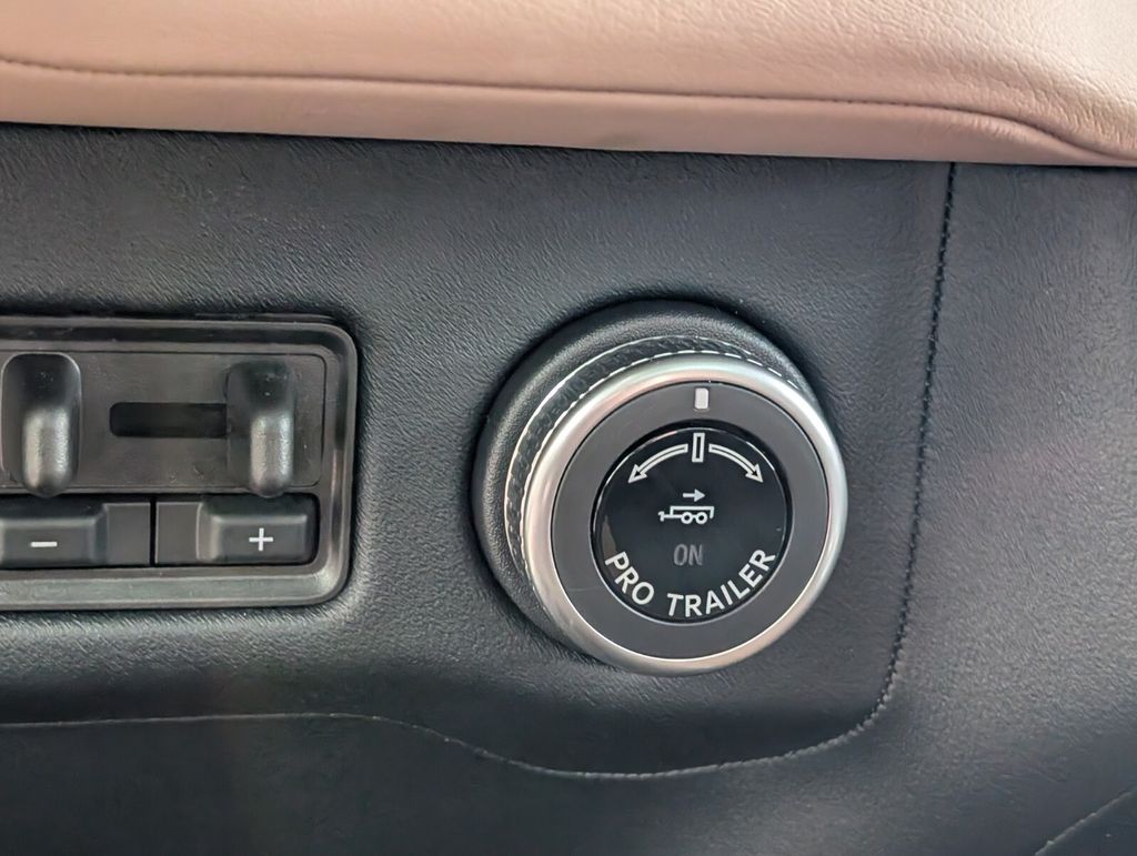 new 2026 Lincoln Navigator L car