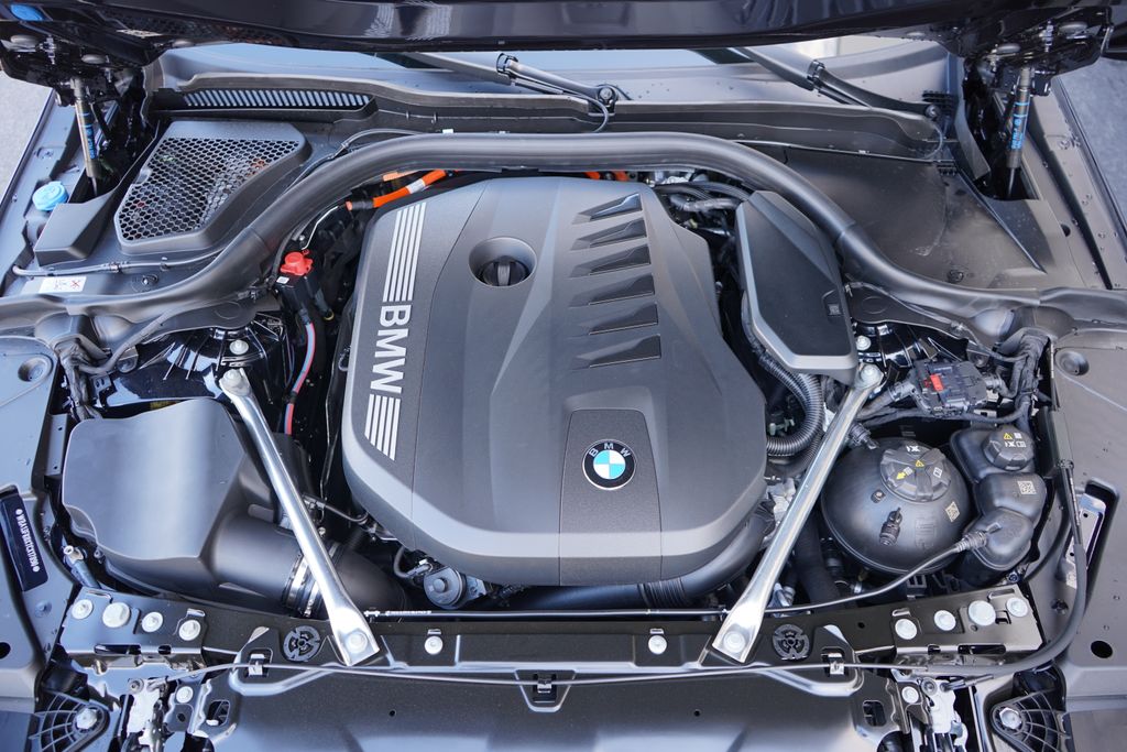 Thumbnail: 2026 BMW 5 Series - 23