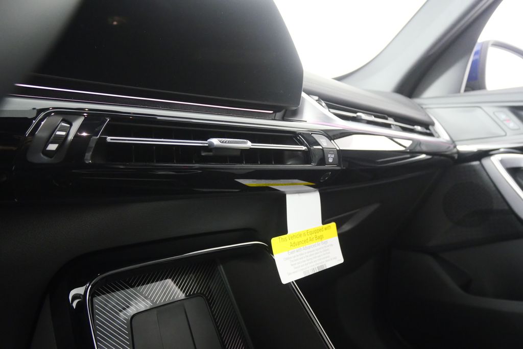 Thumbnail: 2025 BMW X1 - 19