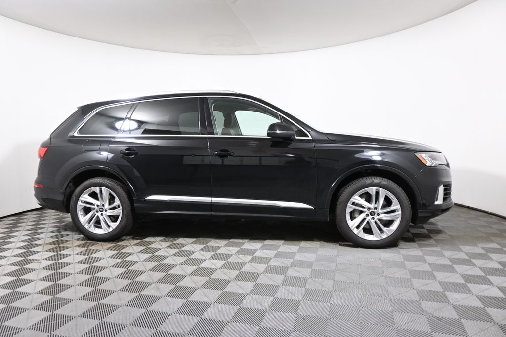 Thumbnail: 2024 Audi Q7 - 8