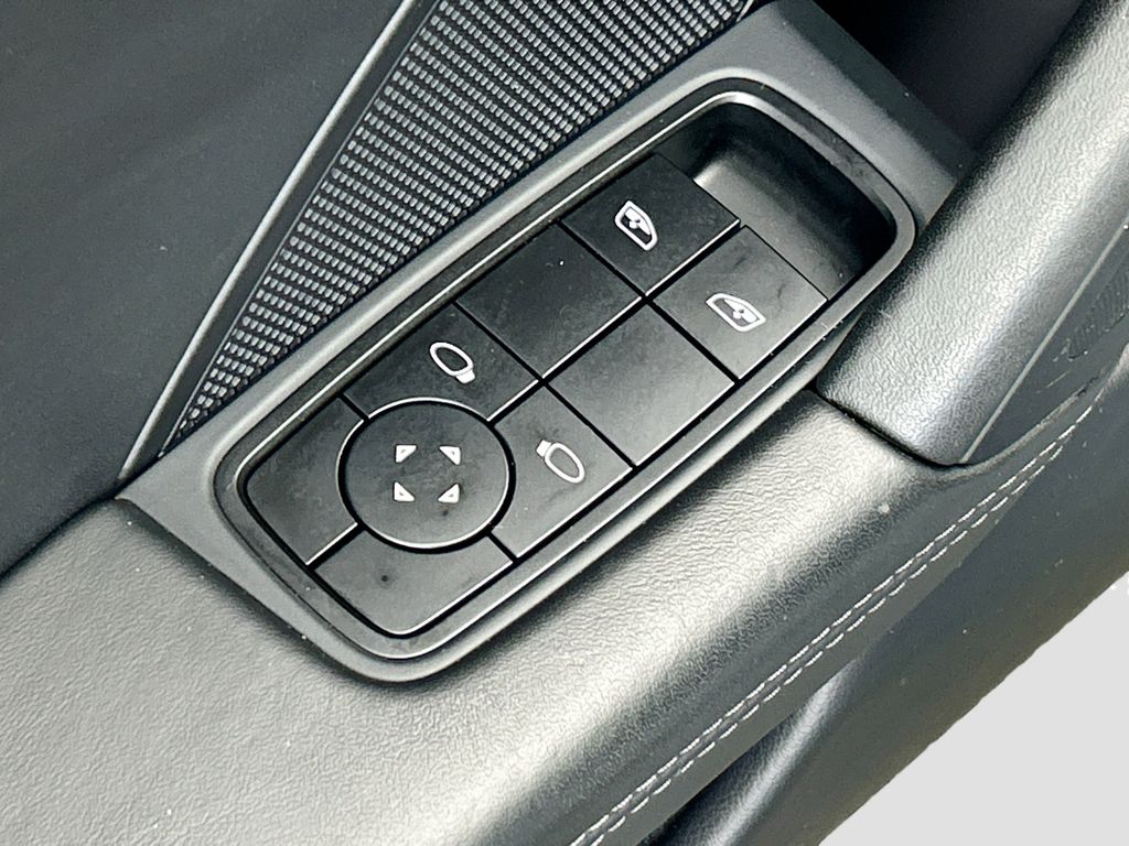 Thumbnail: 2022 Porsche 911 - 23