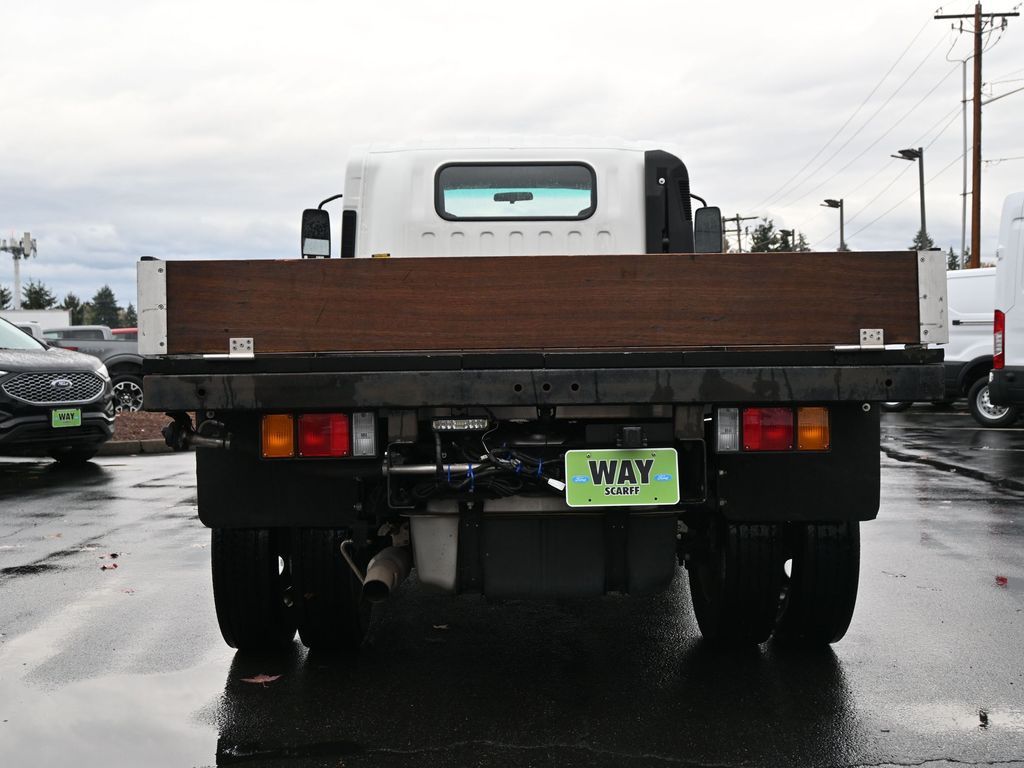 2024 Isuzu NPR HD 