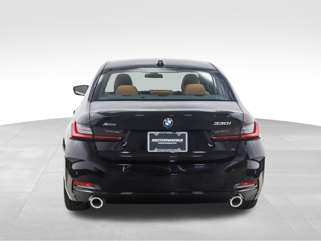 2025 BMW 3 Series 330i xDrive 4