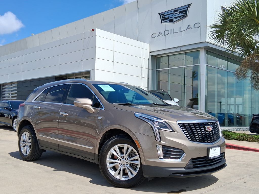  2023 Cadillac XT5 Luxury FWD   