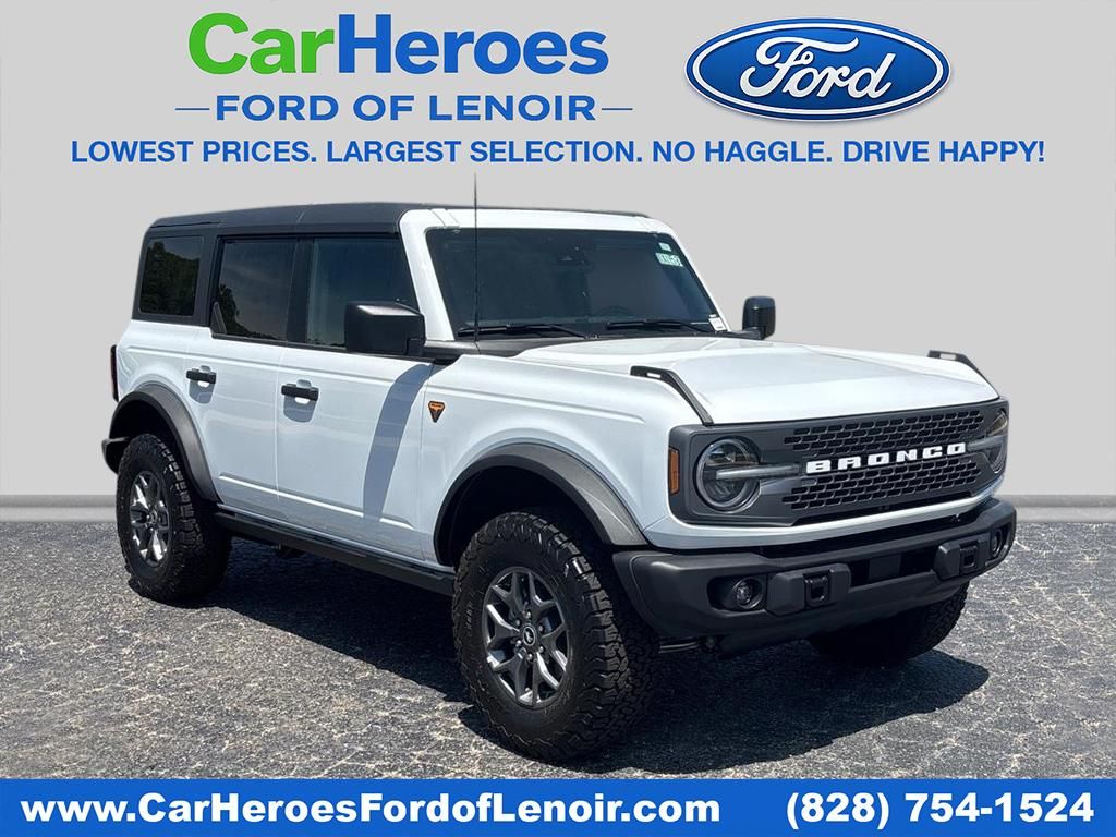 Oxford White 2025 Ford Bronco Badlands 4-Door 4WD SUV / Crossover Four-Wheel Drive Automatic