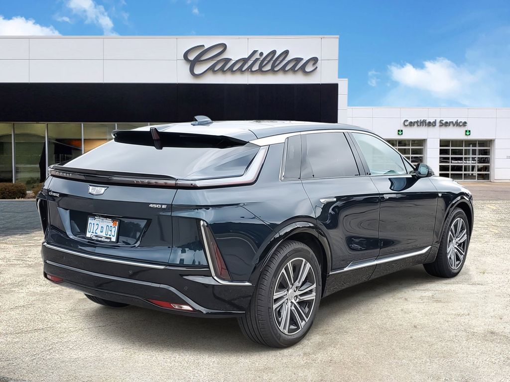 2024 Cadillac LYRIQ Luxury 7