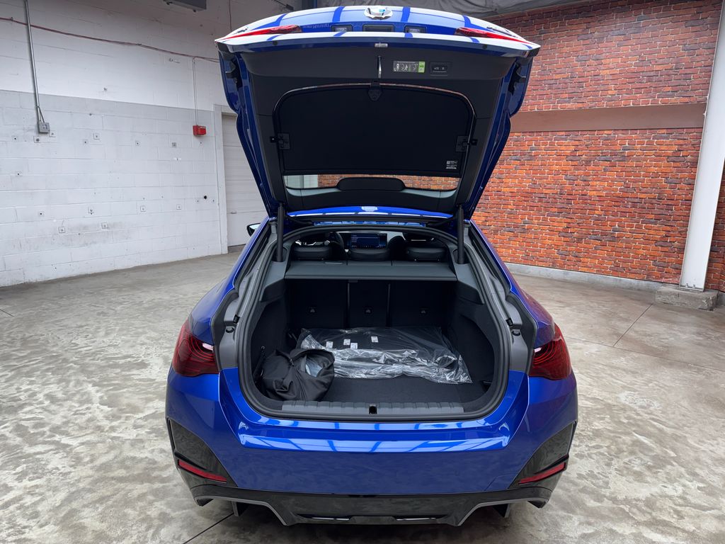 New 2026 Blue BMW xDrive40 image 27