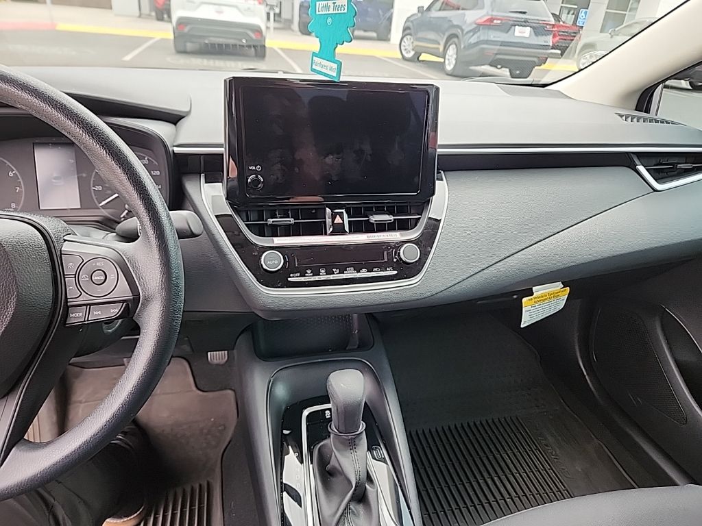 2024 Toyota Corolla LE 7