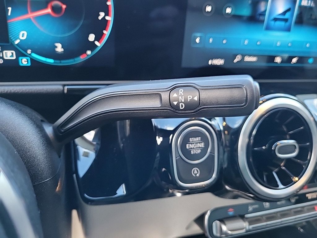 2021 Mercedes-Benz GLA GLA 250 21