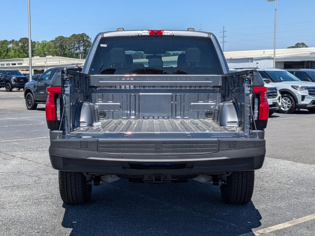 2024 Ford F-150 Lightning Pro