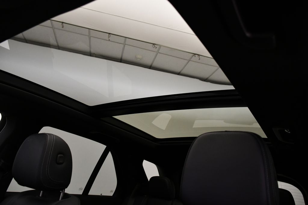 Thumbnail: 2026 Mercedes-Benz GLE - 17