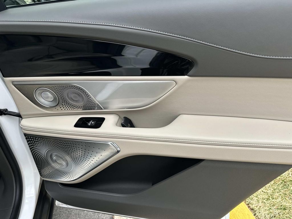 Thumbnail: 2025 Lincoln Nautilus - 23