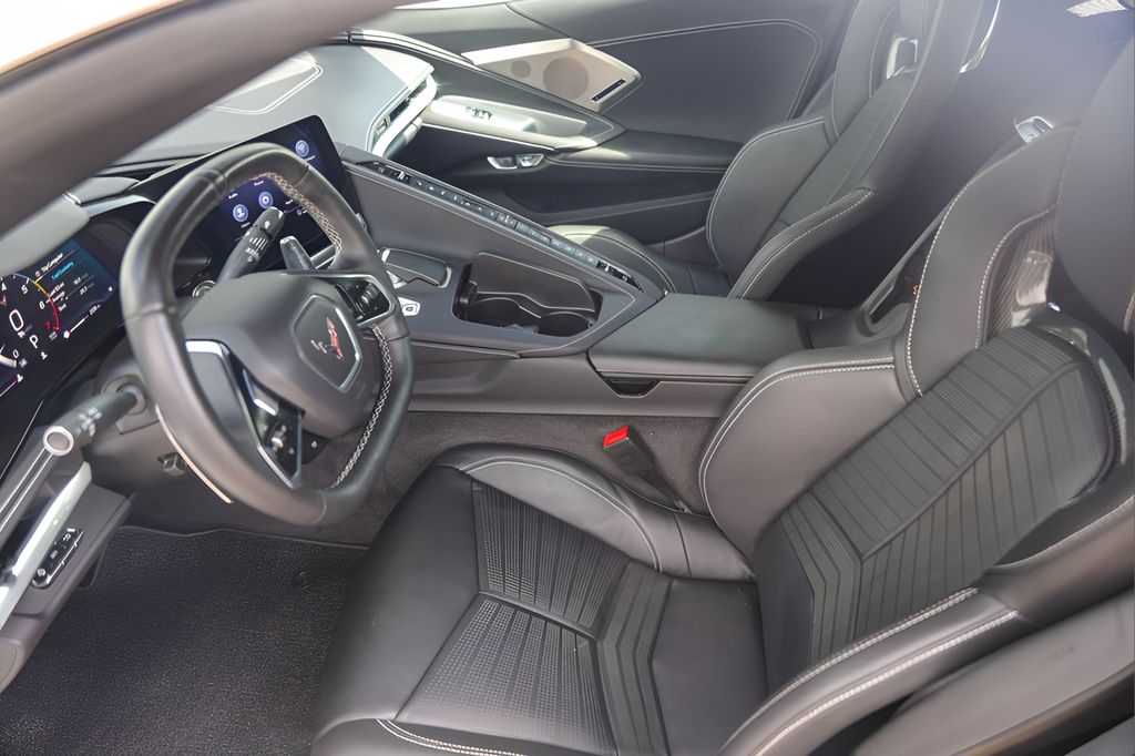 Used 2023 Silver Chevrolet Stingray image 9