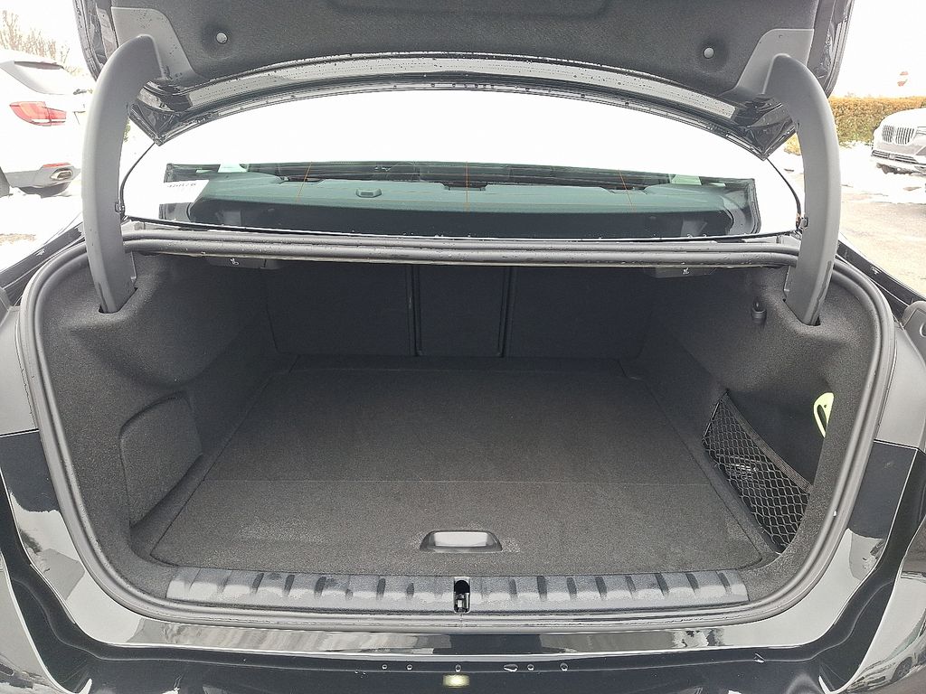 Thumbnail: 2025 BMW 2 Series - 30