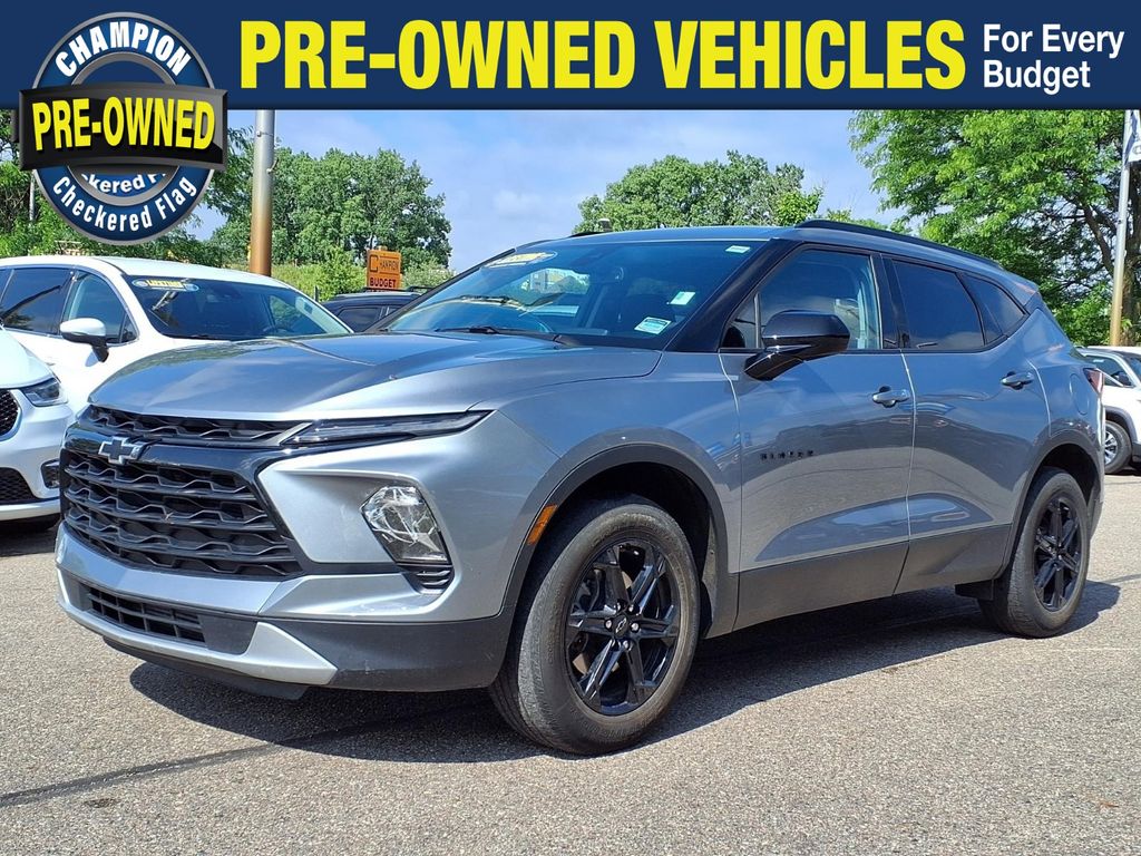 Sterling Gray Metallic 2023 Chevrolet Blazer SUV / Crossover Front-Wheel Drive 9-Speed Automatic Overdrive
