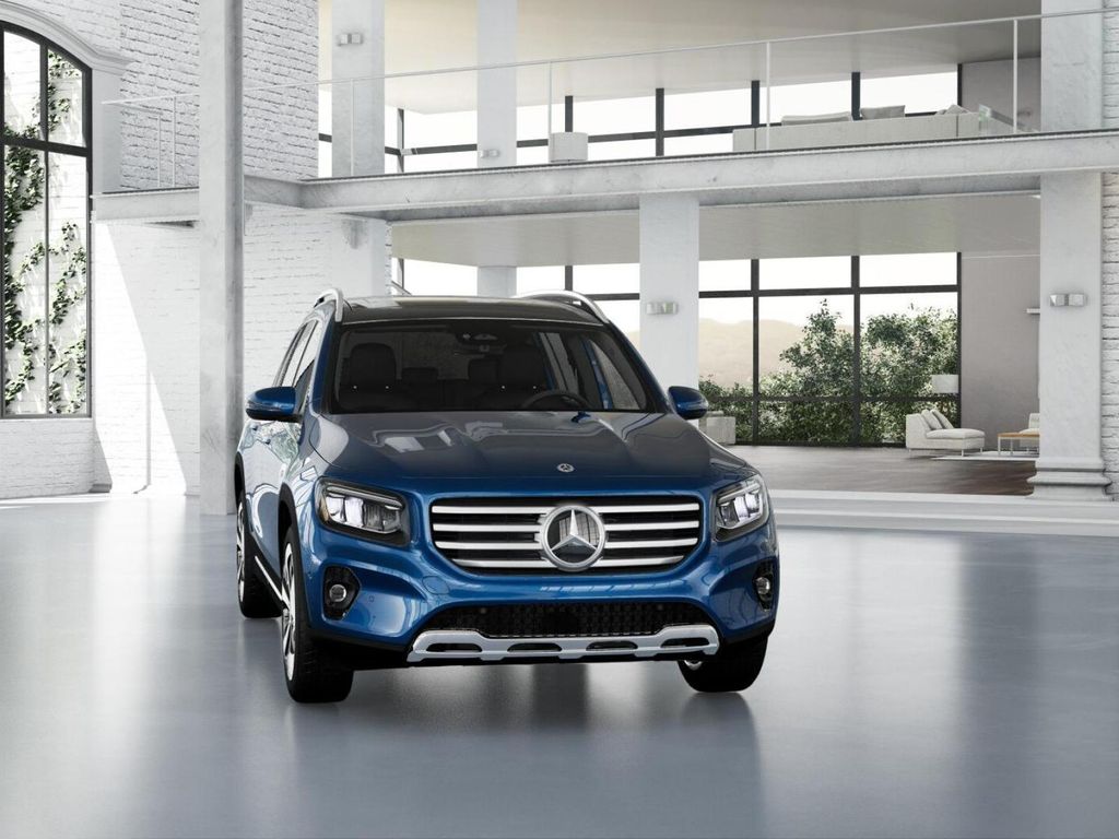 2025 Mercedes-Benz GLB 250 8