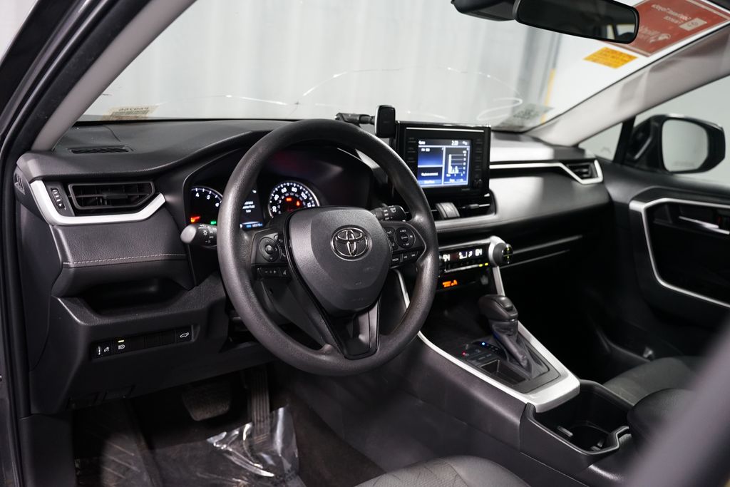 Thumbnail: 2022 Toyota RAV4 - 7