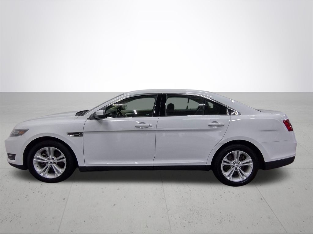 2016 Ford Taurus SEL