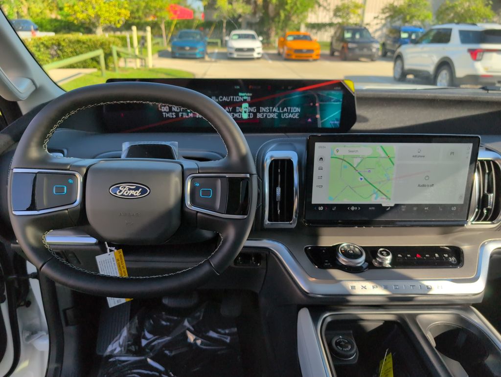 New 2027 White Ford Platinum image 21