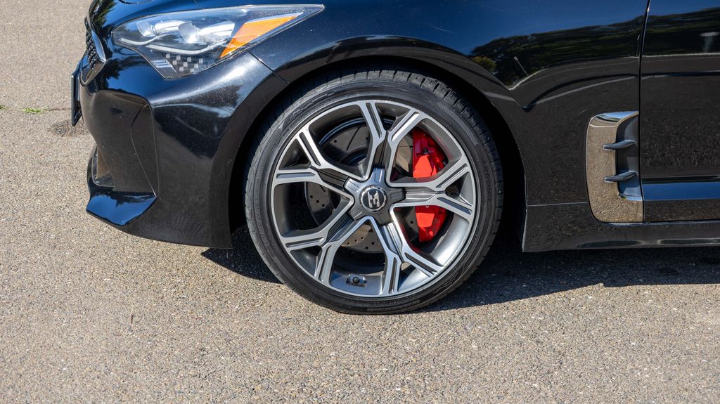 Used 2018 Kia Stinger GT2 4D Sedan