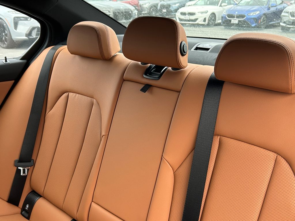 Thumbnail: 2026 BMW 3 Series - 32