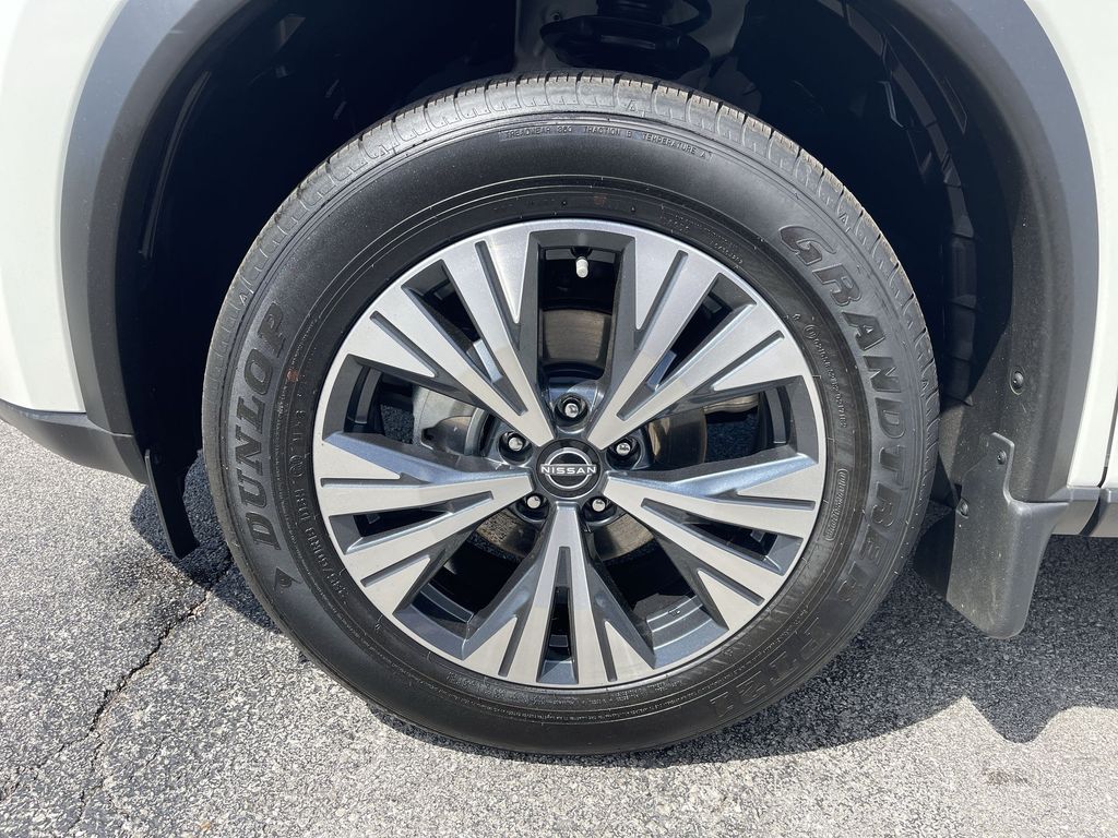 Certified Used 2023 White Nissan SV image 10