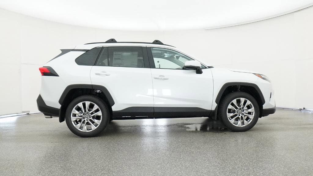 Thumbnail: 2025 Toyota RAV4 - 5